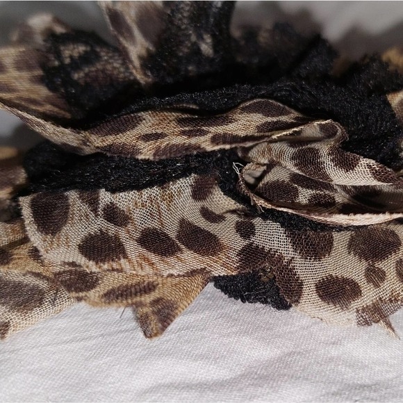 3/$15- Leopard Print Flower Hairclip/ Shirt Pin - Picture 2 of 5